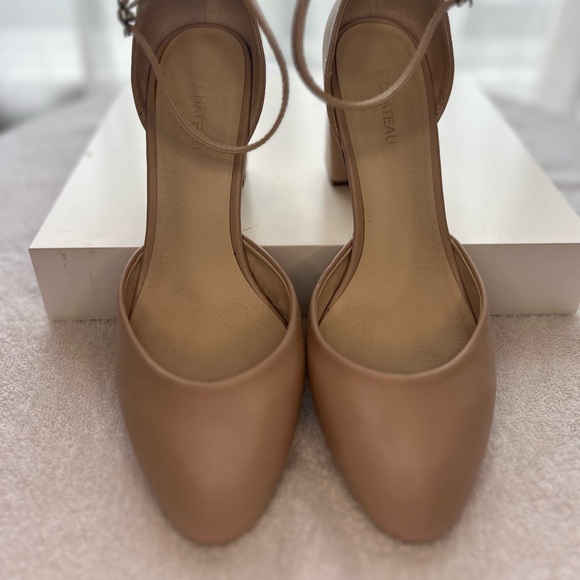 Le Château Nude Closed Toe Heels - Picture 3 of 4